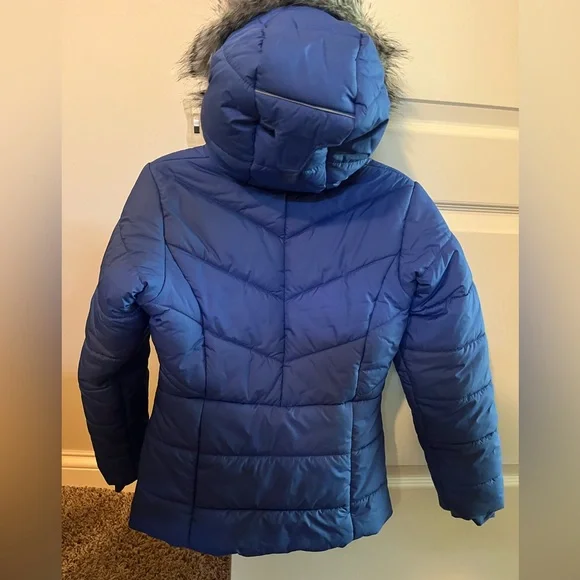 Girls Columbia Blue Fitted Puffer with Faux Fur Hood sz Med - Picture 2 of 12